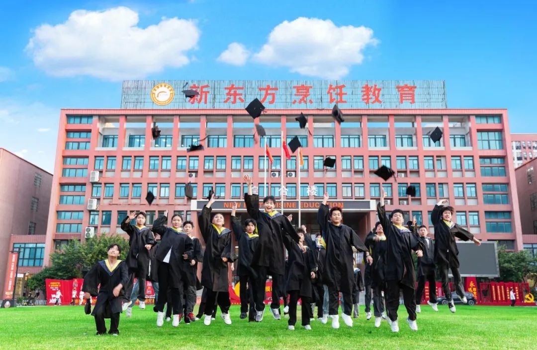 中考后的双赢选择：探索河北新东方“技能+升学”双轨制教育模式